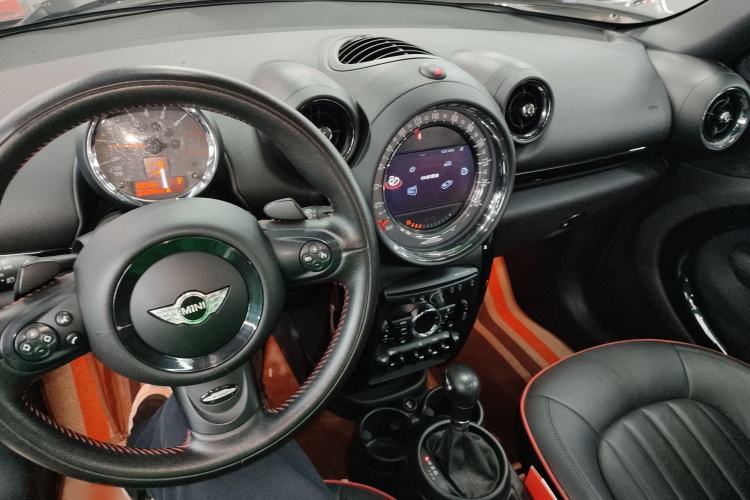 Used MINI JCM COUNTRYMAN 2014 1.6T JOHN COOPER WORKS ALL4 Interior 2