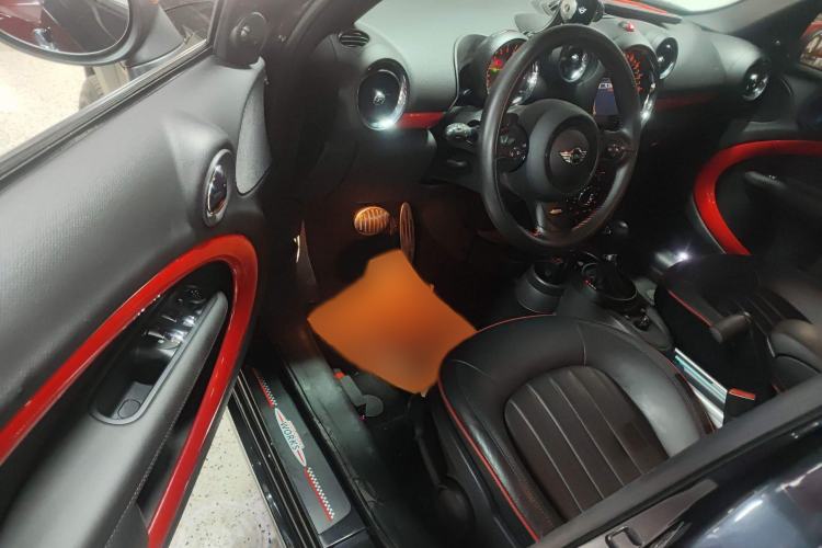 Used MINI JCM COUNTRYMAN 2014 1.6T JOHN COOPER WORKS ALL4 Interior 3
