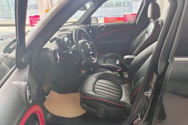 Used MINI JCM COUNTRYMAN 2014 1.6T JOHN COOPER WORKS ALL4 Interior 3