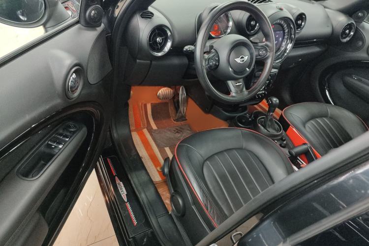 Used MINI JCM COUNTRYMAN 2014 1.6T JOHN COOPER WORKS ALL4 Interior 3