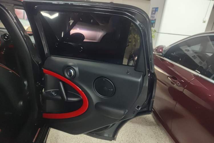 Used MINI JCM COUNTRYMAN 2014 1.6T JOHN COOPER WORKS ALL4 Interior 6