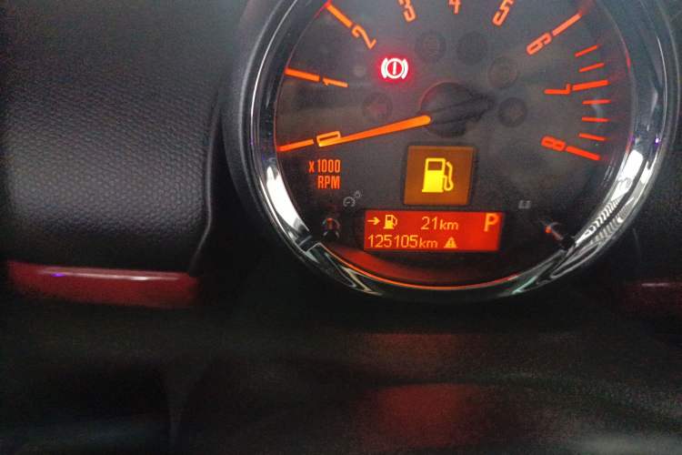 Used MINI JCM COUNTRYMAN 2014 1.6T JOHN COOPER WORKS ALL4 Odometer Close Up