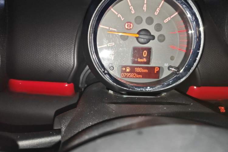 Used MINI JCM COUNTRYMAN 2014 1.6T JOHN COOPER WORKS ALL4 Odometer Close Up