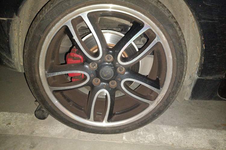 Used MINI JCM COUNTRYMAN 2014 1.6T JOHN COOPER WORKS ALL4 Right Front Wheel Hub