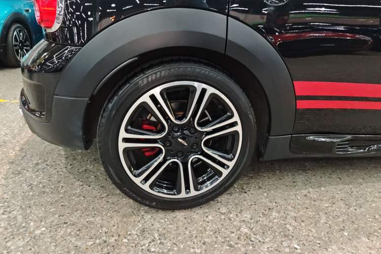 Used MINI JCM COUNTRYMAN 2014 1.6T JOHN COOPER WORKS ALL4 Right Rear Wheel Hub