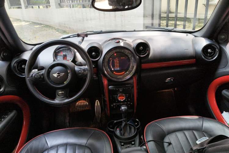 Used MINI JCM COUNTRYMAN 2014 1.6T JOHN COOPER WORKS ALL4 Center Console