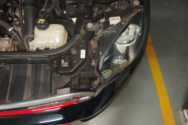 Used MINI JCM COUNTRYMAN 2014 1.6T JOHN COOPER WORKS ALL4 Engine Bay Left
