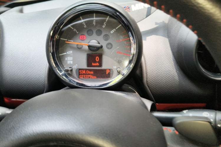 Used MINI JCM COUNTRYMAN 2014 1.6T JOHN COOPER WORKS ALL4 Odometer Close Up