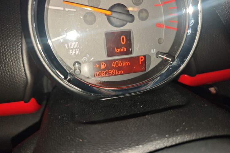Used MINI JCM COUNTRYMAN 2014 1.6T JOHN COOPER WORKS ALL4 Odometer Close Up