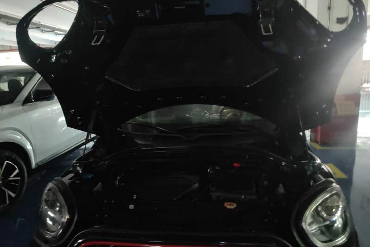 Used MINI JCM COUNTRYMAN 2017 2.0T JOHN COOPER WORKS Engine Bay