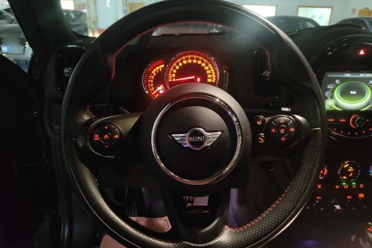 Used MINI JCM COUNTRYMAN 2017 2.0T JOHN COOPER WORKS Steering Wheel
