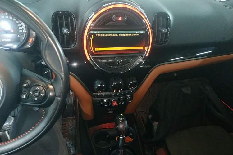 Used MINI JCM COUNTRYMAN 2017 2.0T JOHN COOPER WORKS Traveler Audio And AC Panel
