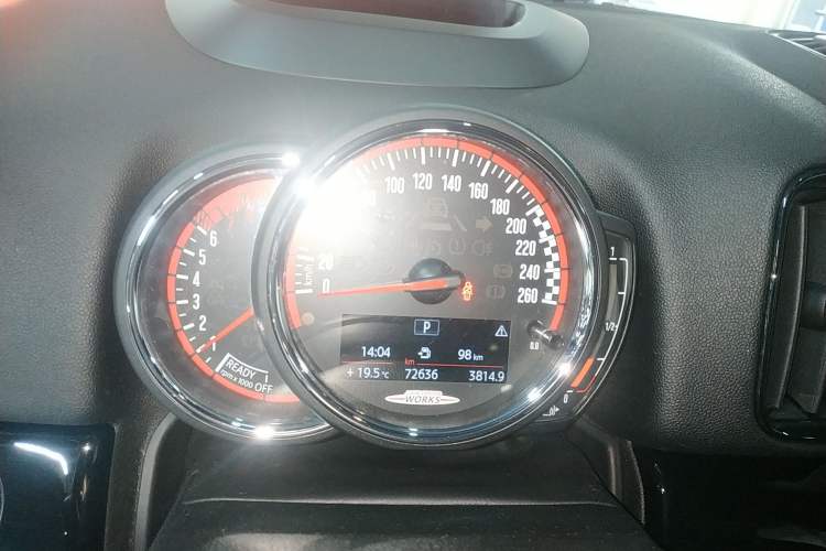 Used MINI JCM COUNTRYMAN 2017 2.0T JOHN COOPER WORKS Traveler Instrument Cluster