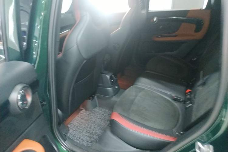 Used MINI JCM COUNTRYMAN 2017 2.0T JOHN COOPER WORKS Traveler Left Rear Seat