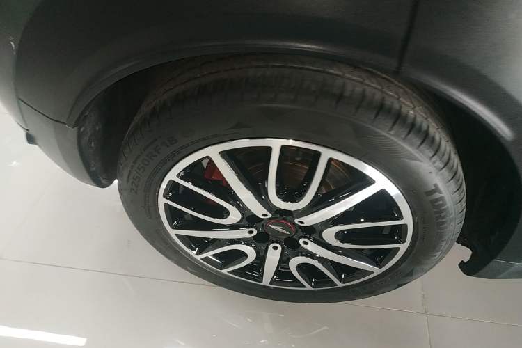 Used MINI JCM COUNTRYMAN 2017 2.0T JOHN COOPER WORKS Traveler Right Rear Wheel Hub