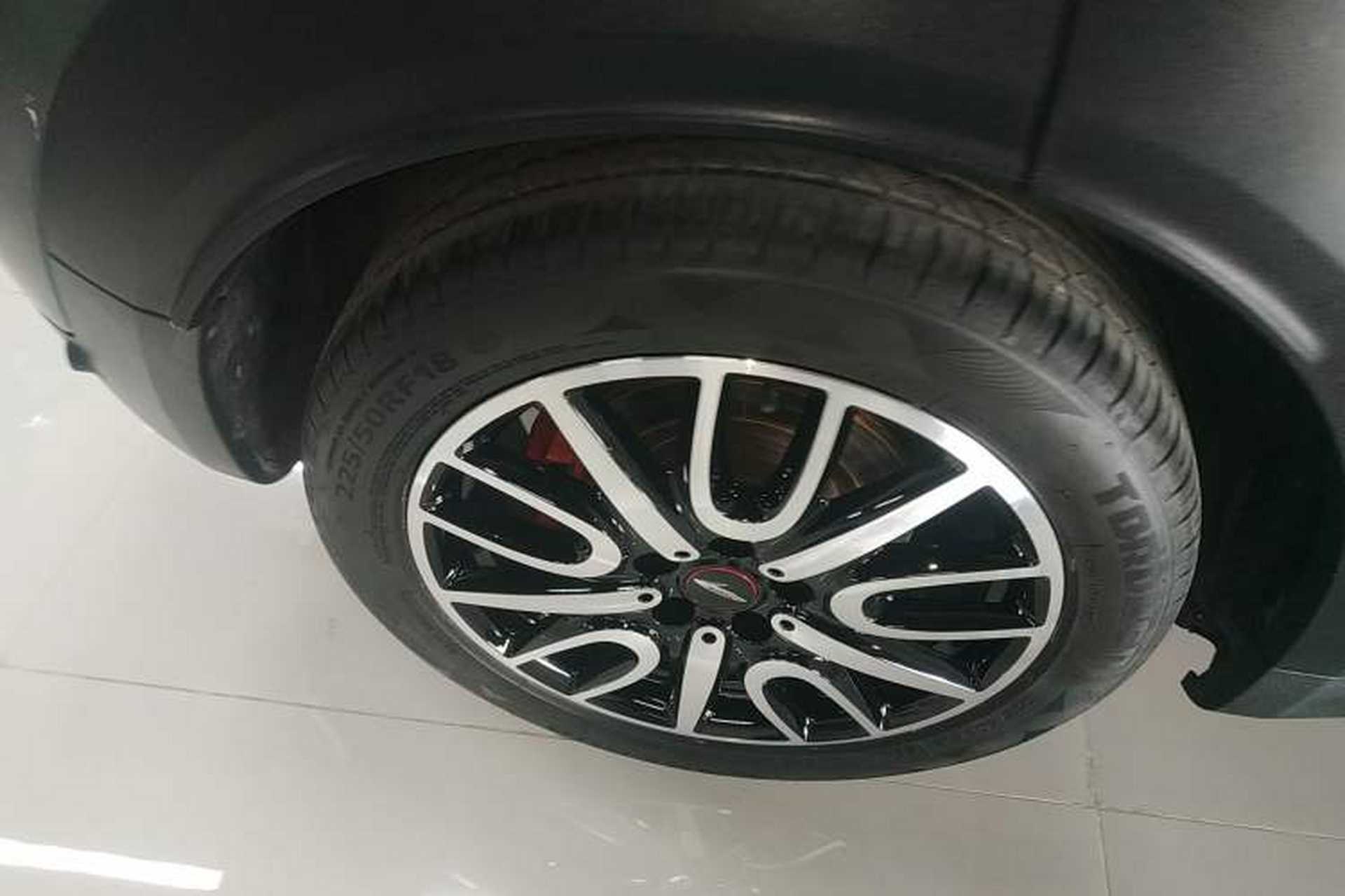 Used MINI JCM COUNTRYMAN 2017 2.0T JOHN COOPER WORKS Traveler Right Rear Wheel Hub