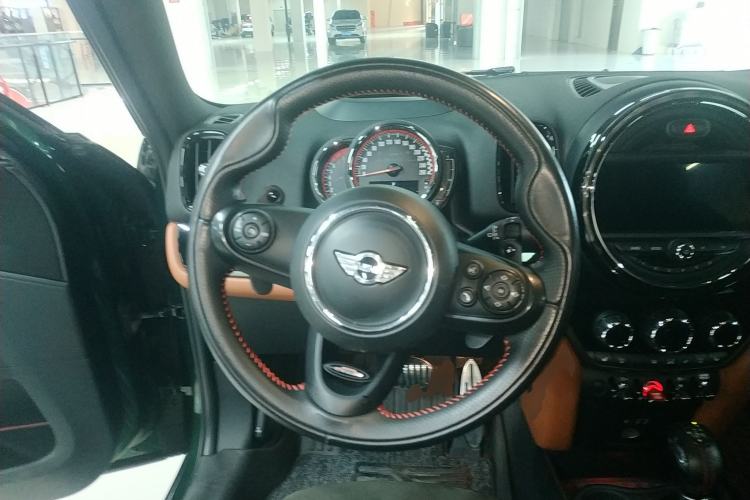 Used MINI JCM COUNTRYMAN 2017 2.0T JOHN COOPER WORKS Traveler Steering Wheel