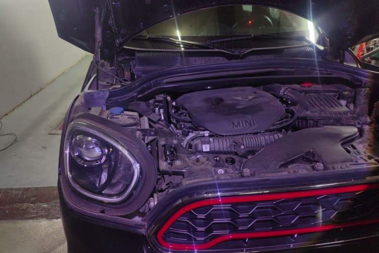 Used MINI JCM COUNTRYMAN 2017 2.0T JOHN COOPER WORKS Traveler Engine Bay Right