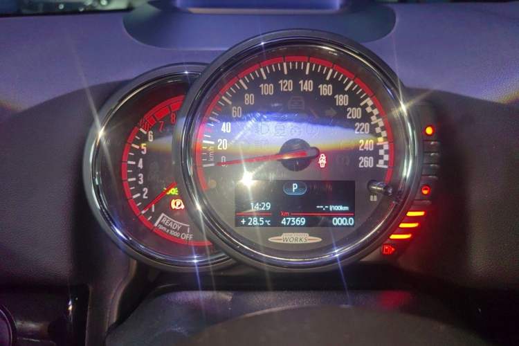 Used MINI JCM COUNTRYMAN 2017 2.0T JOHN COOPER WORKS Traveler Instrument Cluster