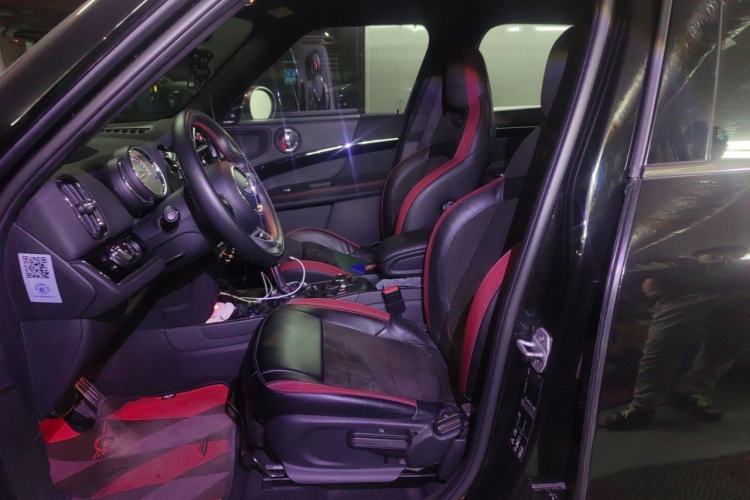 Used MINI JCM COUNTRYMAN 2017 2.0T JOHN COOPER WORKS Traveler Left Front Seat
