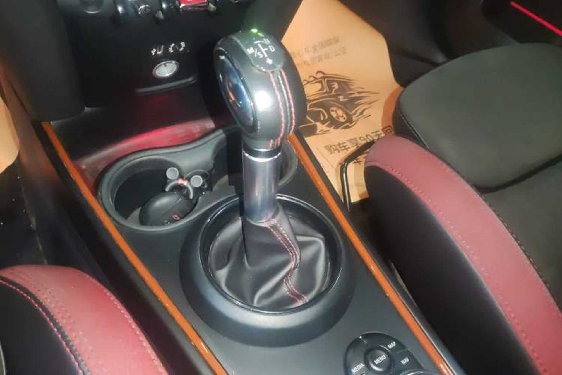 Used MINI JCM COUNTRYMAN 2017 2.0T JOHN COOPER WORKS Traveler Gear Lever