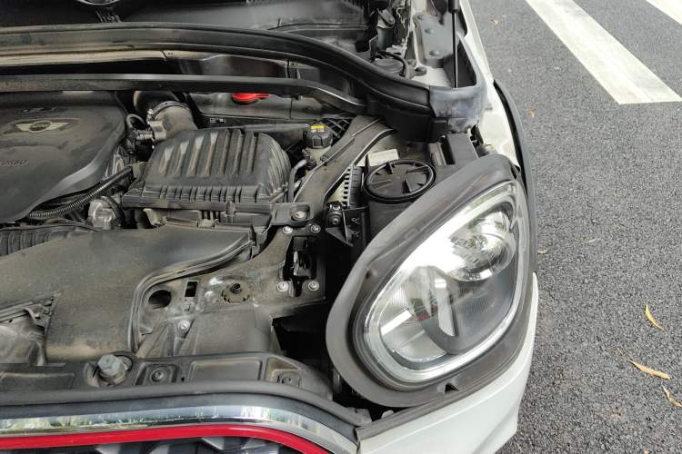 Used MINI JCM COUNTRYMAN 2017 2.0T JOHN COOPER WORKS Traveler Engine Bay Left