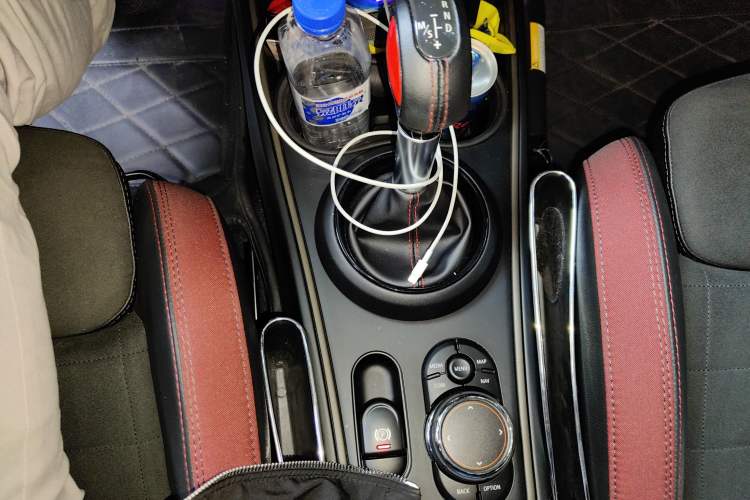Used MINI JCM COUNTRYMAN 2017 2.0T JOHN COOPER WORKS Traveler Gear Lever