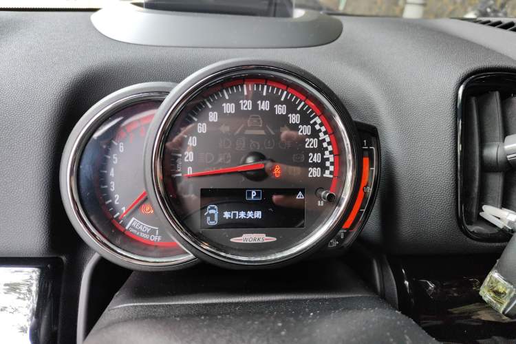Used MINI JCM COUNTRYMAN 2017 2.0T JOHN COOPER WORKS Traveler Instrument Cluster