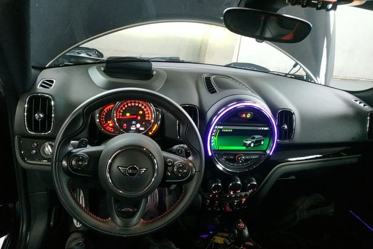 Used MINI JCM COUNTRYMAN 2018 2.0T JOHN COOPER WORKS ALL-IN Center Console