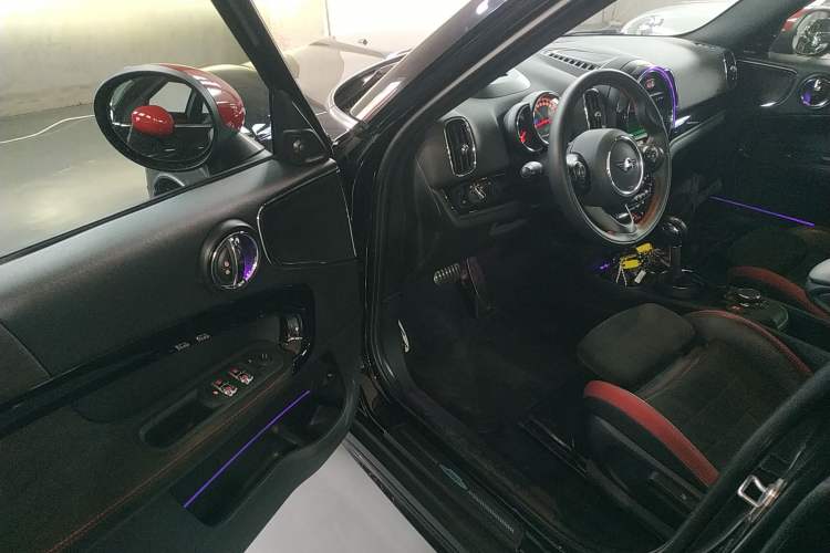 Used MINI JCM COUNTRYMAN 2018 2.0T JOHN COOPER WORKS ALL-IN Driver Seat