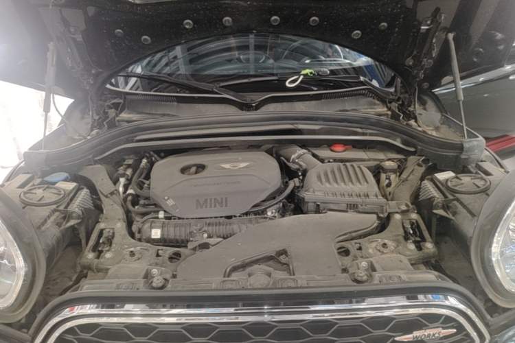 Used MINI JCM COUNTRYMAN 2018 2.0T JOHN COOPER WORKS ALL-IN Engine Bay