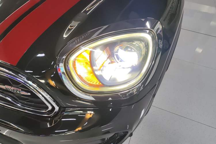 Used MINI JCM COUNTRYMAN 2018 2.0T JOHN COOPER WORKS ALL-IN Left Front Headlight