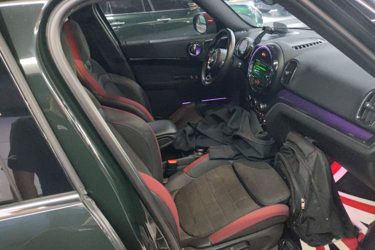 Used MINI JCM COUNTRYMAN 2018 2.0T JOHN COOPER WORKS ALL-IN Right Front Seat