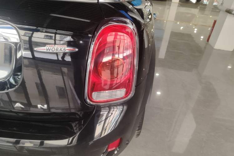 Used MINI JCM COUNTRYMAN 2018 2.0T JOHN COOPER WORKS ALL-IN Right Rear Taillight