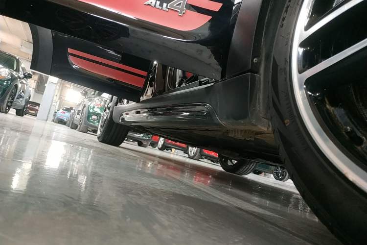 Used MINI JCM COUNTRYMAN 2018 2.0T JOHN COOPER WORKS ALL-IN Right Side Sill