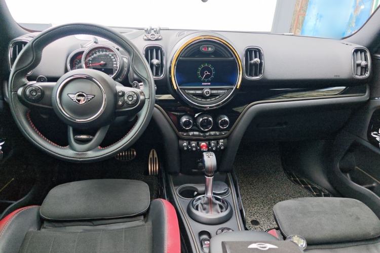 Used MINI JCM COUNTRYMAN 2018 2.0T JOHN COOPER WORKS ALL-IN Center Console