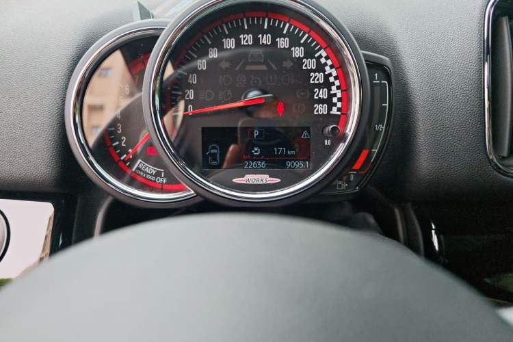 Used MINI JCM COUNTRYMAN 2018 2.0T JOHN COOPER WORKS ALL-IN Odometer Close Up