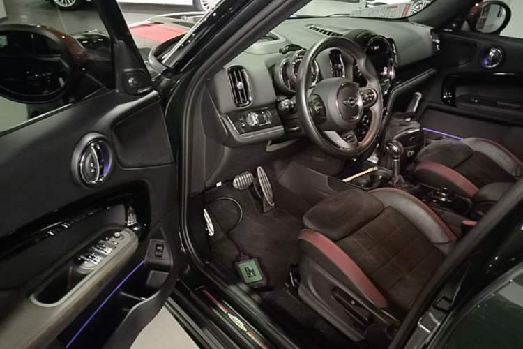 Used MINI JCM COUNTRYMAN 2018 2.0T JOHN COOPER WORKS ALL-IN Driver Seat