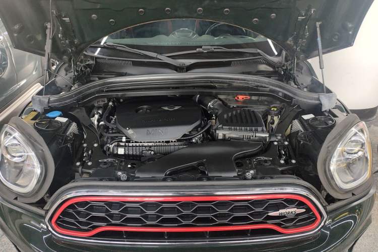 Used MINI JCM COUNTRYMAN 2018 2.0T JOHN COOPER WORKS ALL-IN Engine Bay