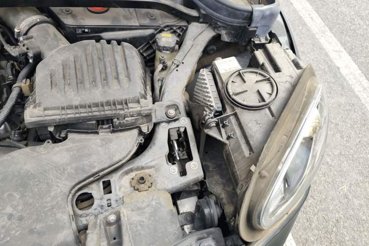 Used MINI JCM COUNTRYMAN 2018 2.0T JOHN COOPER WORKS ALL-IN Engine Bay Left