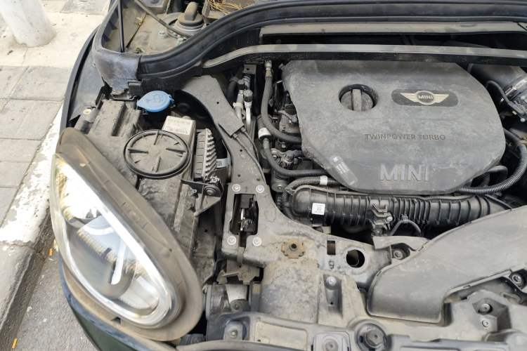 Used MINI JCM COUNTRYMAN 2018 2.0T JOHN COOPER WORKS ALL-IN Engine Bay Right
