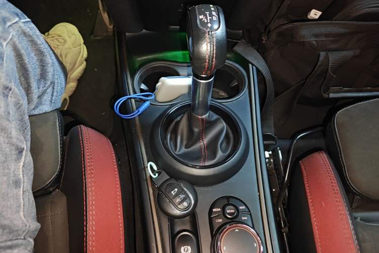 Used MINI JCM COUNTRYMAN 2018 2.0T JOHN COOPER WORKS ALL-IN Gear Lever