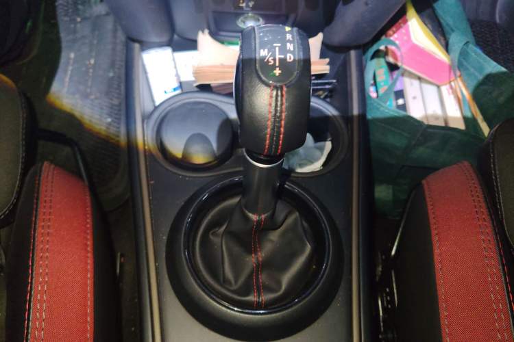 Used MINI JCM COUNTRYMAN 2018 2.0T JOHN COOPER WORKS ALL-IN Gear Lever