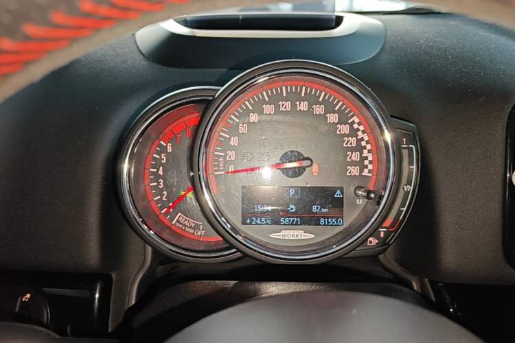 Used MINI JCM COUNTRYMAN 2018 2.0T JOHN COOPER WORKS ALL-IN Instrument Cluster