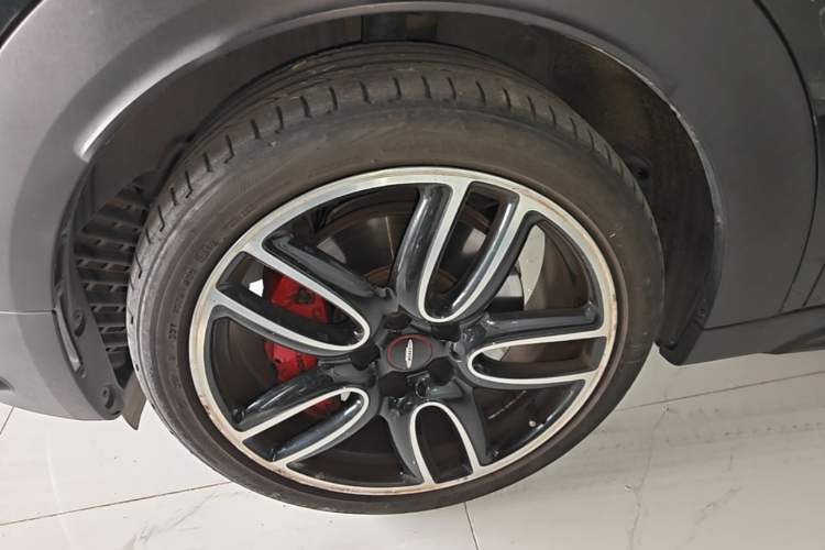 Used MINI JCM COUNTRYMAN 2018 2.0T JOHN COOPER WORKS ALL-IN Left Front Wheel Hub