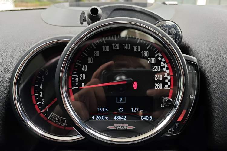 Used MINI JCM COUNTRYMAN 2018 2.0T JOHN COOPER WORKS ALL-IN Odometer Close Up