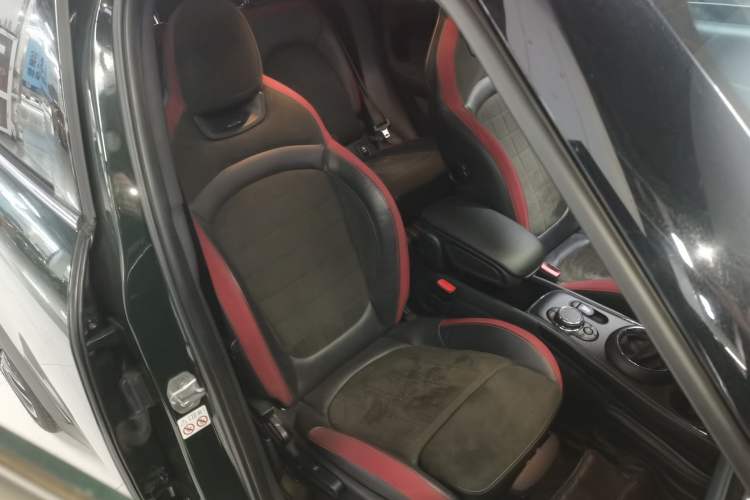 Used MINI JCM COUNTRYMAN 2018 2.0T JOHN COOPER WORKS ALL-IN Right Front Seat