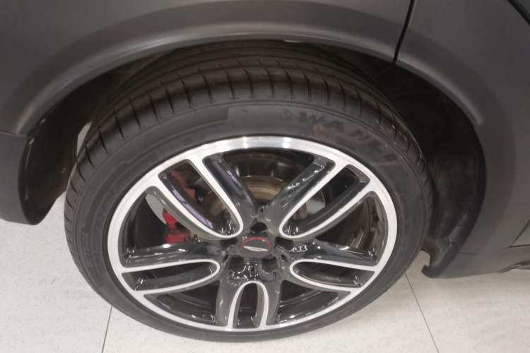 Used MINI JCM COUNTRYMAN 2018 2.0T JOHN COOPER WORKS ALL-IN Right Rear Wheel Hub