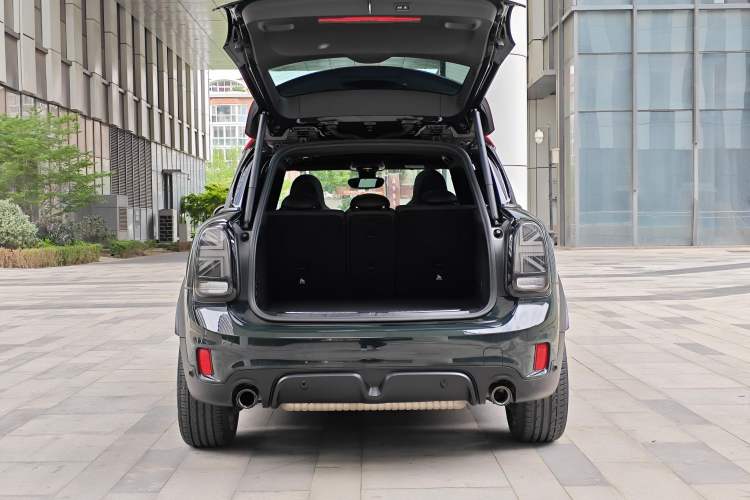 Used MINI JCM COUNTRYMAN 2018 2.0T JOHN COOPER WORKS ALL-IN Trunk