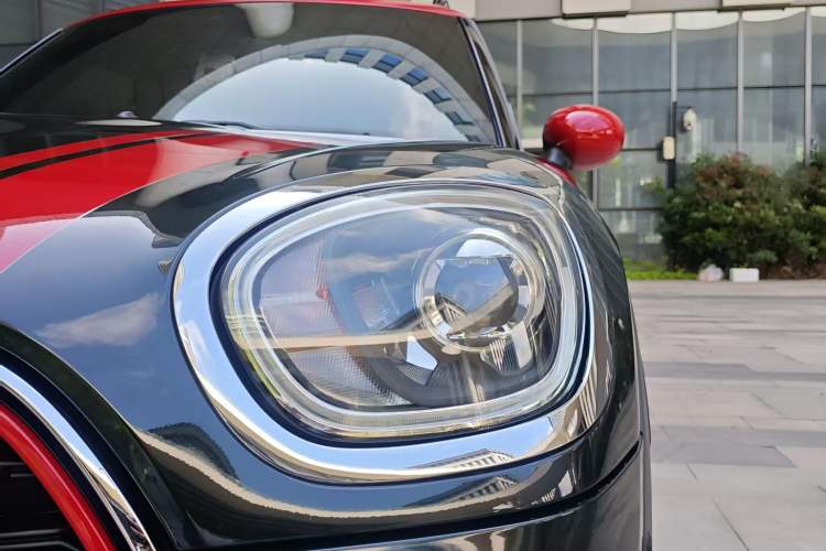 Used MINI JCM COUNTRYMAN 2018 2.0T JOHN COOPER WORKS ALL-IN Left Front Headlight